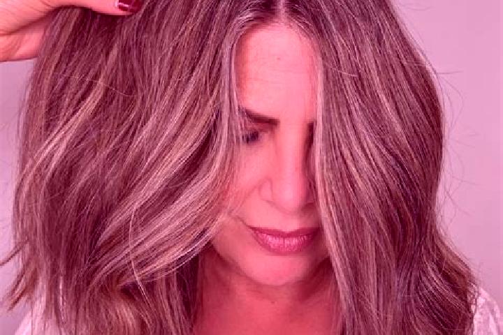 Harper, 30, a dark blonde grey-eyed mixed companion based in Millhouse Green. Offering Tantra, Striptease, Roleplay, Erotic Massage. Available for incall and...