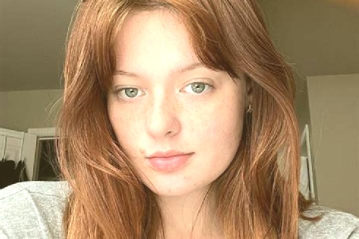 Harper, 30, a red grey-eyed caucasian companion based in Halhgol. Offering CIM, 69. Available for incall and outcall, day and evening dates.