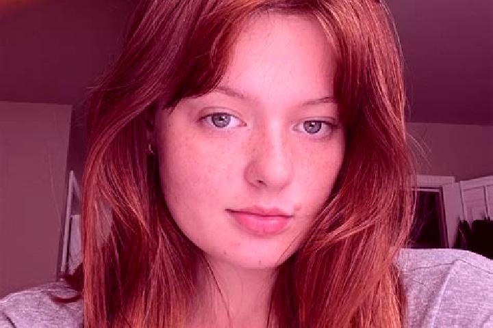 Harper, 30, a red grey-eyed european companion based in Louvigne-du-Desert. Offering A-Level, Prostate Massage, Couples, Massage, Girlfriend Experience. Avai...
