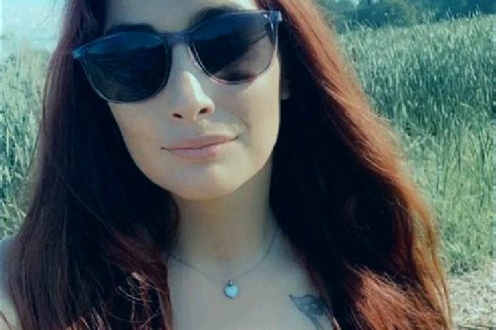 Harper, 30 — Escort in Checy, France