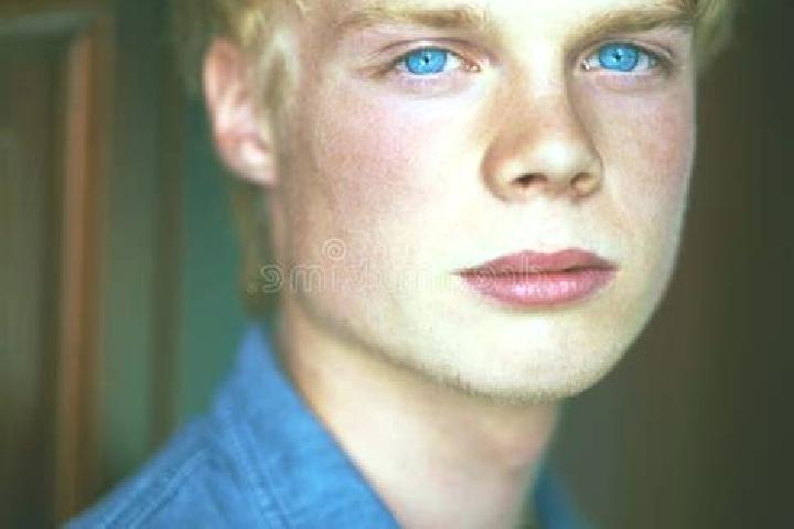 Harper, 31, a blonde blue-eyed caribbean companion based in Madrano-Canzolino. Offering Prostate Massage, Domination, CIM, Roleplay, BDSM. Available for inca...