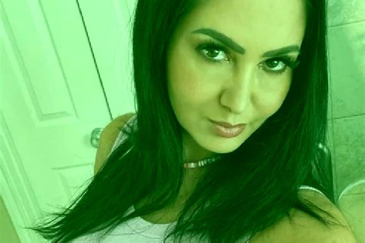 Harper, 31, a blonde grey-eyed ebony companion based in El Espejo. Offering BDSM, Roleplay, Overnight, Deep French Kissing. Available for incall and outcall,...
