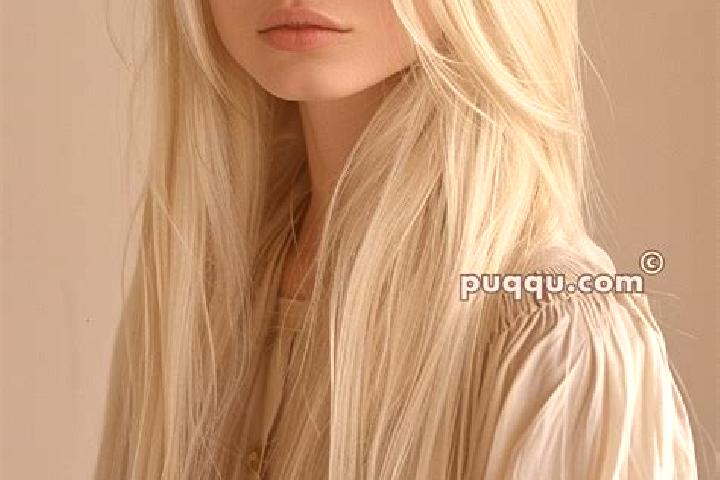 Harper, 31, a platinum blonde blue-eyed slavic companion based in Dorozhynka. Offering Tantra, GFE. Available for incall and outcall, day and evening dates.