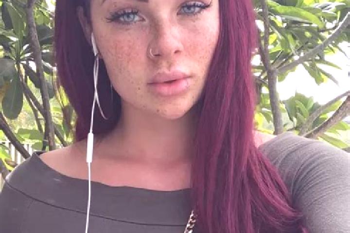 Harper, 32, a red blue-eyed caribbean companion based in Tabakoro. Offering Domination, Roleplay, OWO, CIM. Available for incall and outcall, day and evening...