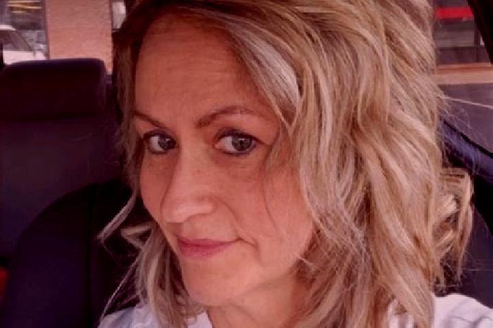 Harper, 32 — Escort in Carmi, United States