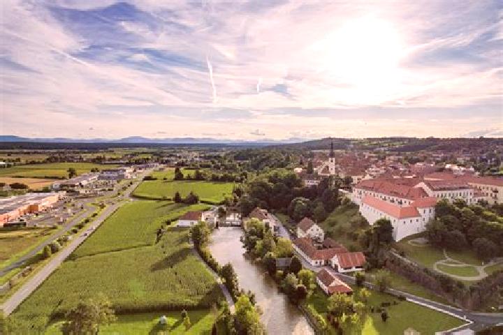 Harper, 32 — Escort in Soechau, Austria