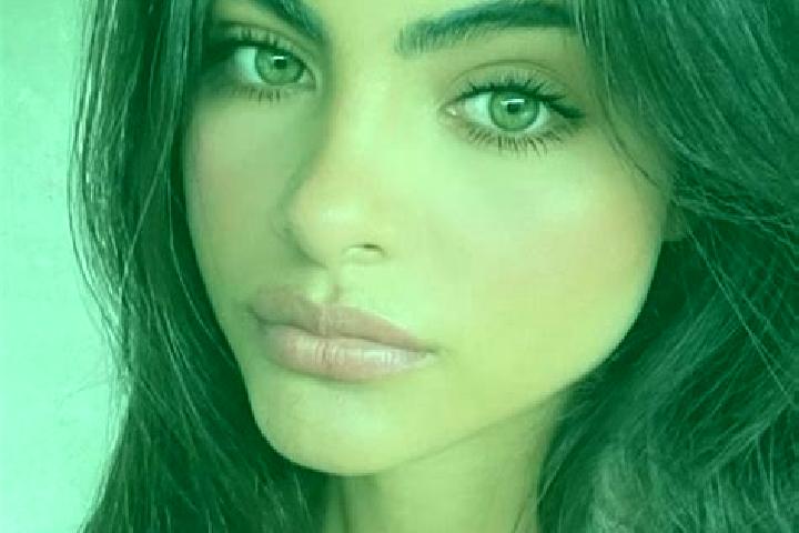 Harper, 33, a black green-eyed indian companion based in Ash Shihr. Offering Dinner Date, Party Girl, Deep French Kissing. Available for incall and outcall, ...