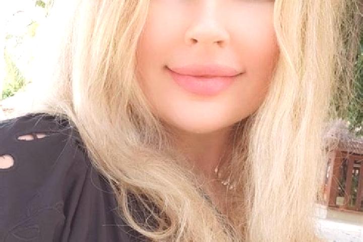 Harper, 33, a blonde grey-eyed indian companion based in Ribeiropolis. Offering Tantra, BDSM, GFE. Available for incall and outcall, day and evening dates.
