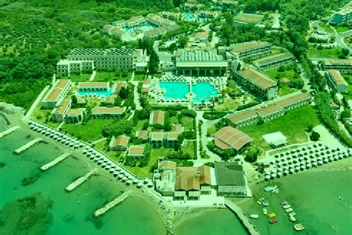 Harper, 33 — Escort in Roda, Greece