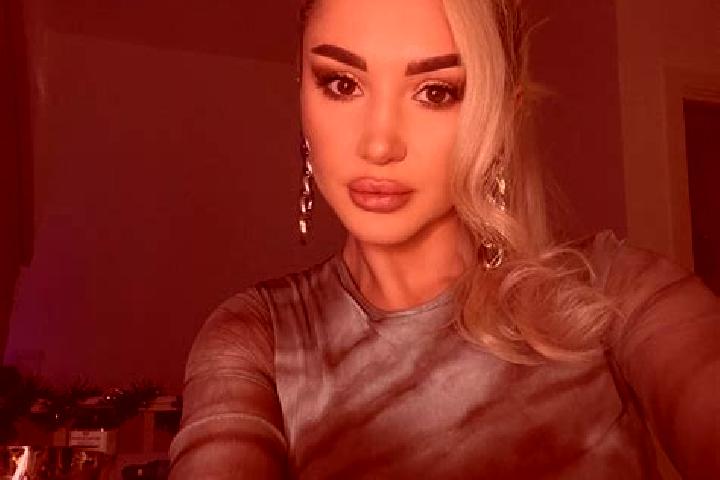 Harper, 34, a blonde dark-eyed slavic companion based in Beohari. Offering GFE, Party Girl, Couples, Travel Companion. Available for incall and outcall, day ...