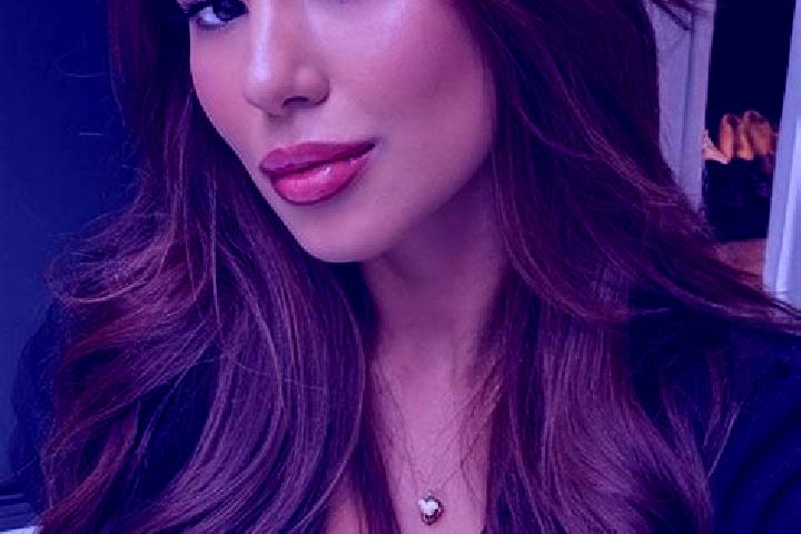 Harper, 34, a chestnut brown-eyed latina companion based in Buchbach. Offering Deep French Kissing, BDSM, Dinner Date, Travel Companion. Available for incall...