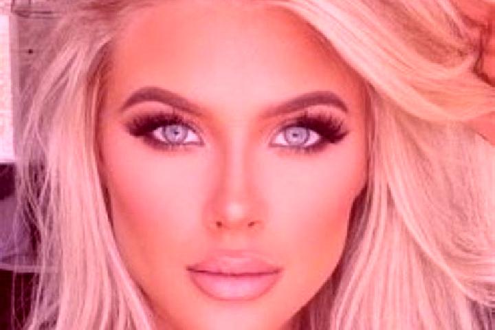 Harper, 34, a platinum blonde grey-eyed european companion based in Tukzar. Offering Domination, Erotic Massage, Roleplay, Striptease, OWO. Available for inc...