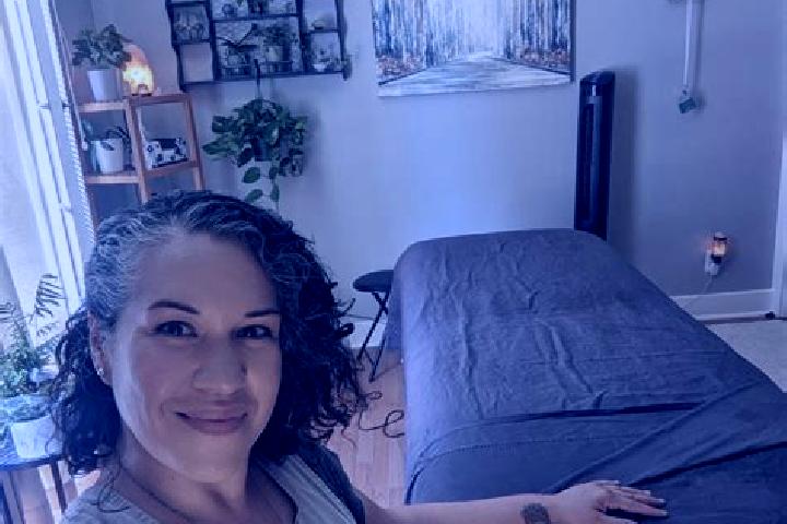 Harper, 34, a red dark-eyed caribbean companion based in Chire-en-Montreuil. Offering Tantra, Fetish, Overnight, Massage, Prostate Massage. Available for inc...
