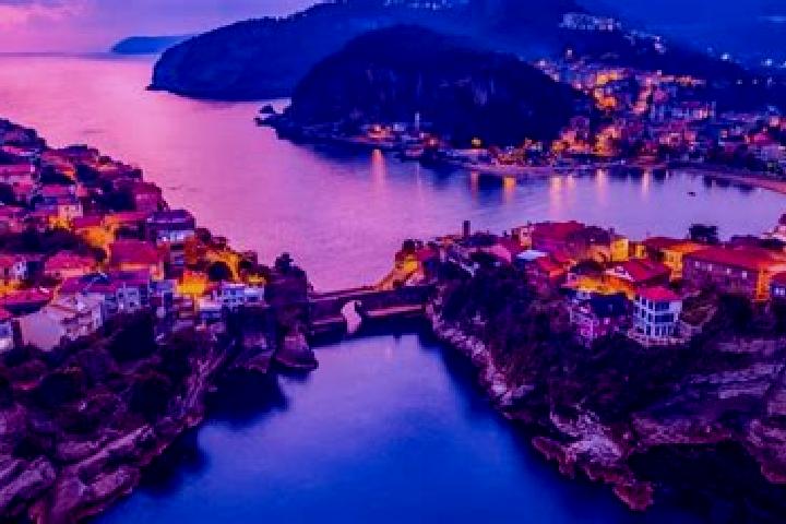 Harper, 34 — Escort in Akkonak, Turkey