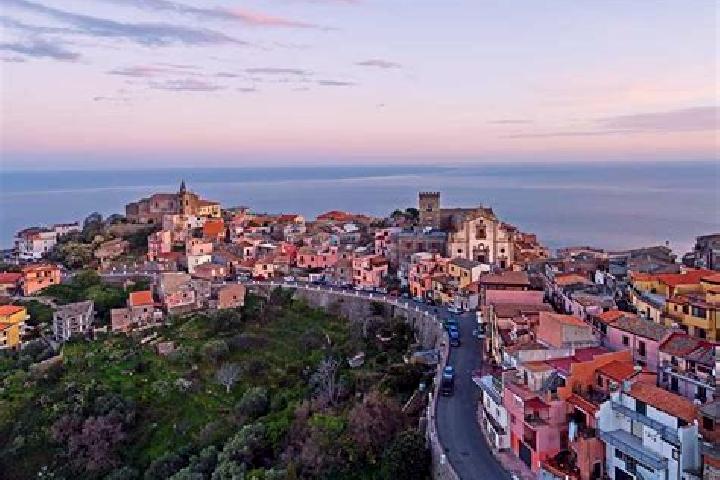 Harper, 34 — Escort in Forza d Agro, Italy