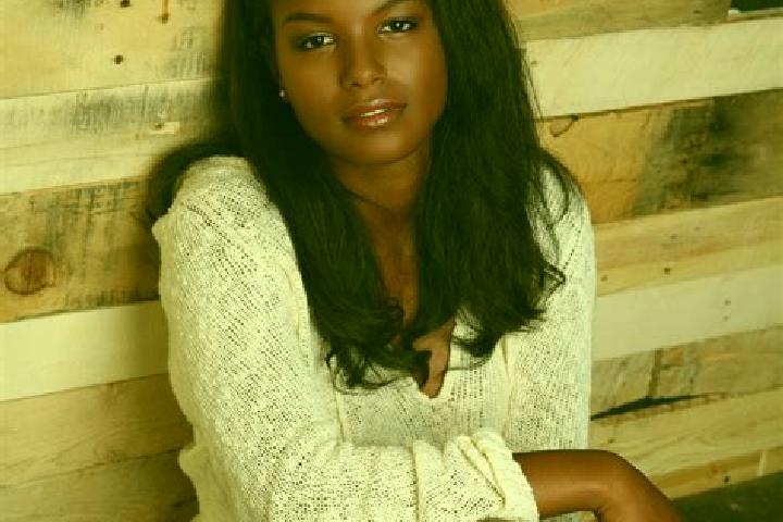 Harper, 35, a chestnut dark-eyed ebony companion based in Aubertin. Offering Striptease, Prostate Massage, Tantra, Travel Companion, Party Girl. Available fo...