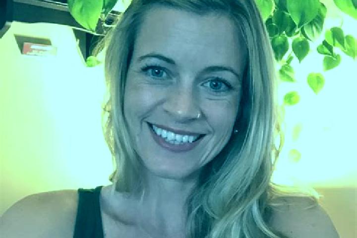 Harper, 35, a red blue-eyed european companion based in Stoneham. Offering Erotic Massage, Couples, Prostate Massage, BDSM. Available for incall and outcall,...