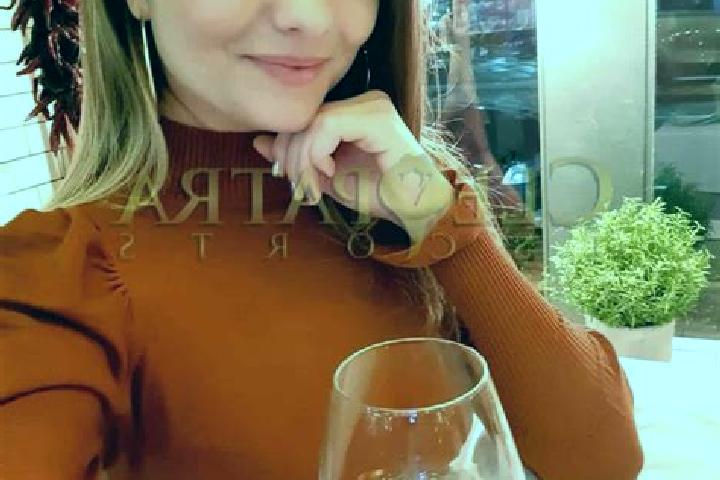 Harper, 35, a red blue-eyed mediterranean companion based in Waffenbrunn. Offering GFE, Dinner Date, Domination, OWO, Erotic Massage. Available for incall an...