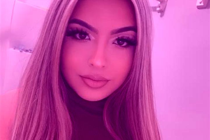 Harper, 35, a red blue-eyed mixed companion based in Avaray. Offering BDSM, Roleplay, 69, Domination. Available for incall and outcall, overnight bookings av...