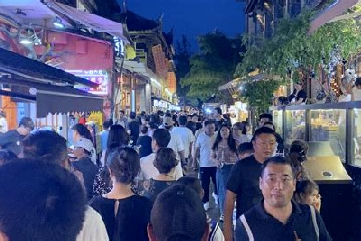 Harper, 35 — Escort in Chengnan, China