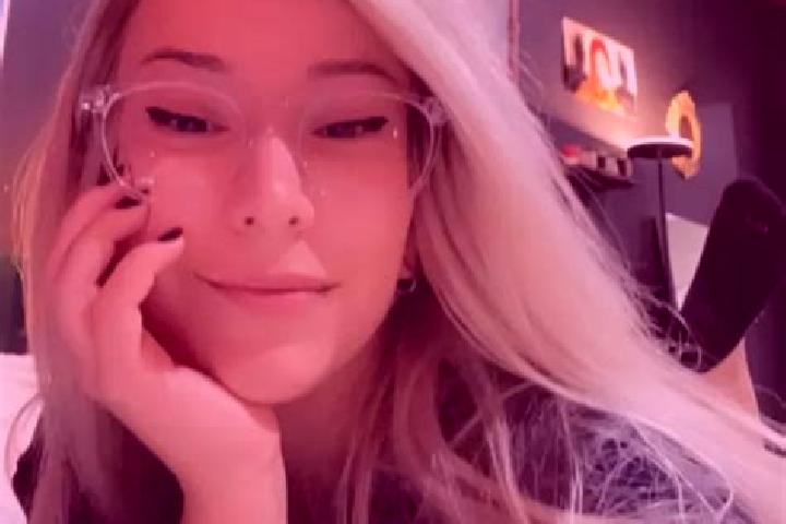 Harper, 36, a blonde amber-eyed asian companion based in Montcalm. Offering Fetish, Overnight, Deep French Kissing, Erotic Massage, Striptease. Available for...