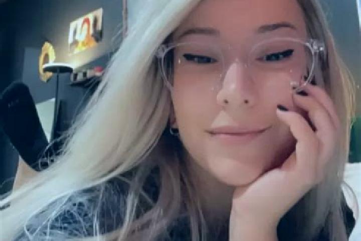 Harper, 36, a blonde amber-eyed caribbean companion based in Castell de Cabres. Offering GFE, Overnight, Striptease. Available for incall and outcall, day an...