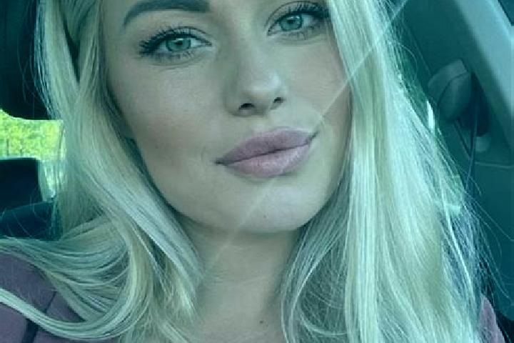 Harper, 36, a blonde hazel-eyed asian companion based in Posaga de Sus. Offering Couples, Massage, Striptease, Fetish. Available for incall and outcall, over...