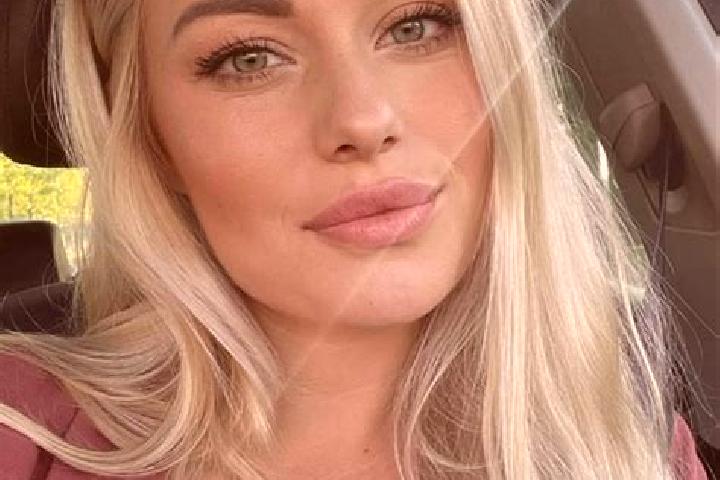 Harper, 36, a blonde hazel-eyed european companion based in Baru Timur. Offering 69, GFE, Erotic Massage. Available for incall and outcall, overnight booking...