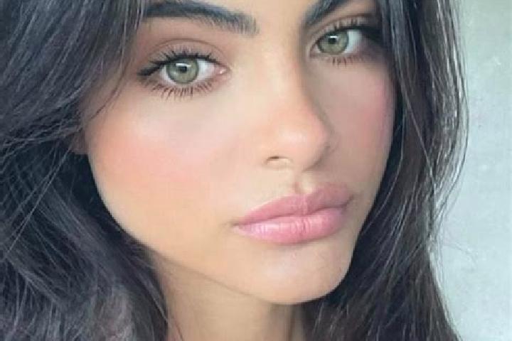 Harper, 36, a brunette dark-eyed mediterranean companion based in Saint Martins. Offering A-Level, Fetish, Tantra, CIM. Available for incall and outcall, day...