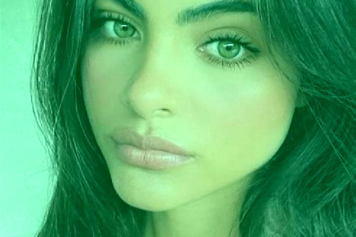 Harper, 36, a brunette hazel-eyed middle eastern companion based in Trebra. Offering Striptease, Dinner Date, Overnight, Tantra, Party Girl. Available for in...