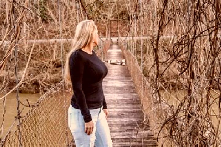 Harper, 36 — Escort in Loyall, United States