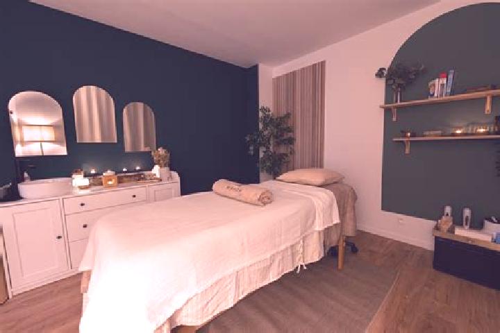 Harper, 37, a auburn dark-eyed slavic companion based in Grez-en-Bouere. Offering Couples, Erotic Massage, Domination. Available for incall and outcall, day ...
