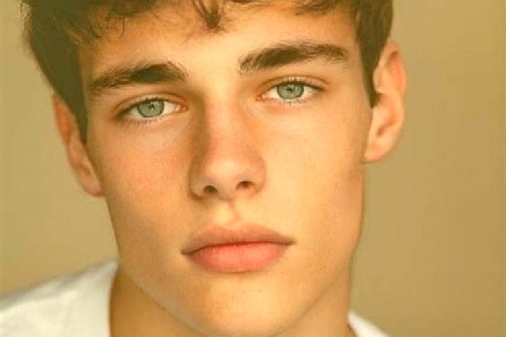 Harper, 37, a red brown-eyed caucasian companion based in Krasak. Offering CIM, Massage, Roleplay. Available for incall and outcall, overnight bookings avail...