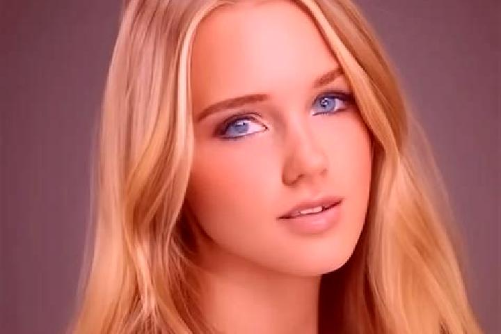 Harper, 38, a blonde grey-eyed slavic companion based in Kangayam. Offering Party Girl, A-Level. Available for incall and outcall, overnight bookings available.