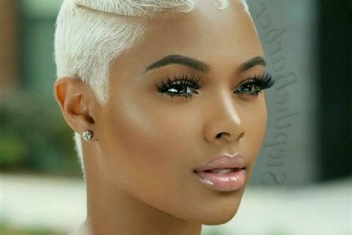 Harper, 38, a platinum blonde dark-eyed ebony companion based in Pataliputra Housing Colony. Offering Duos, Domination, Deep French Kissing, Couples, Fetish....