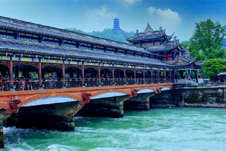 Harper, 38 — Escort in Dujiang, China
