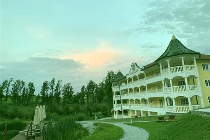 Harper, 38 — Escort in Thyrnau, Germany