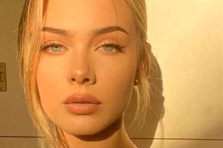 Harper, 39, a blonde blue-eyed middle eastern companion based in Montechiaro. Offering Deep French Kissing, Massage, Travel Companion, Tantra. Available for ...