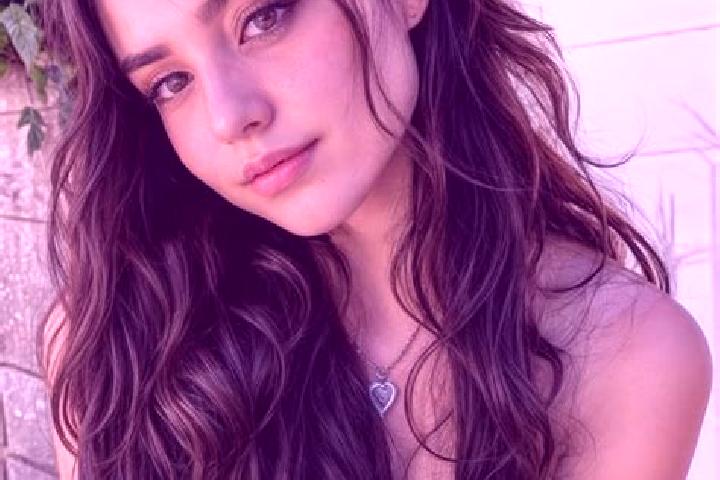Hazel, 20, a auburn hazel-eyed caribbean companion based in Pannocchia. Offering Prostate Massage, Girlfriend Experience, Fetish, BDSM. Available for incall ...