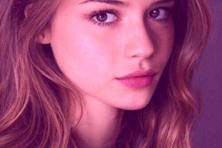 Hazel, 20, a chestnut blue-eyed latina companion based in Polatli. Offering A-Level, Dinner Date, CIM. Available for incall and outcall, day and evening dates.