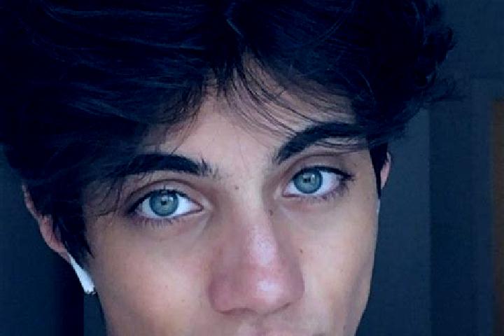 Hazel, 20, a chestnut dark-eyed caucasian companion based in Khriask. Offering GFE, Dinner Date, Erotic Massage, Tantra, 69. Available for incall and outcall...
