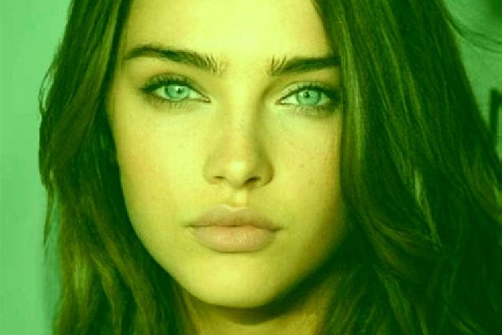 Hazel, 20, a chestnut grey-eyed caucasian companion based in Momil. Offering Duos, Prostate Massage, Couples. Available for incall and outcall, day and eveni...