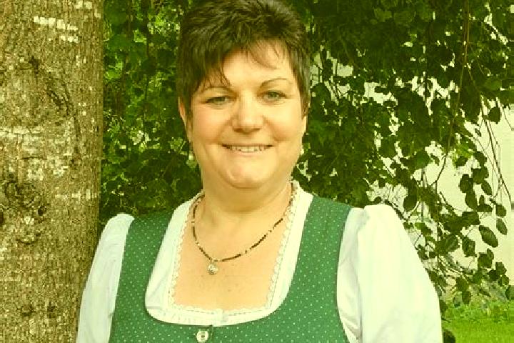 Hazel, 20 — Escort in Frauenneuharting, Germany