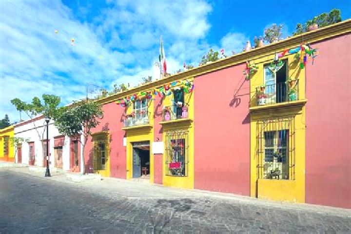 Hazel, 20 — Escort in Paso del Jiote, Mexico