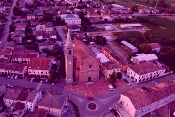 Hazel, 20 — Escort in San Giacomo delle Segnate, Italy