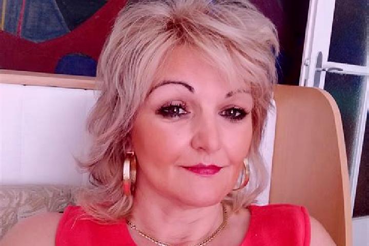 Hazel, 20 — Escort in Soporna, Slovakia