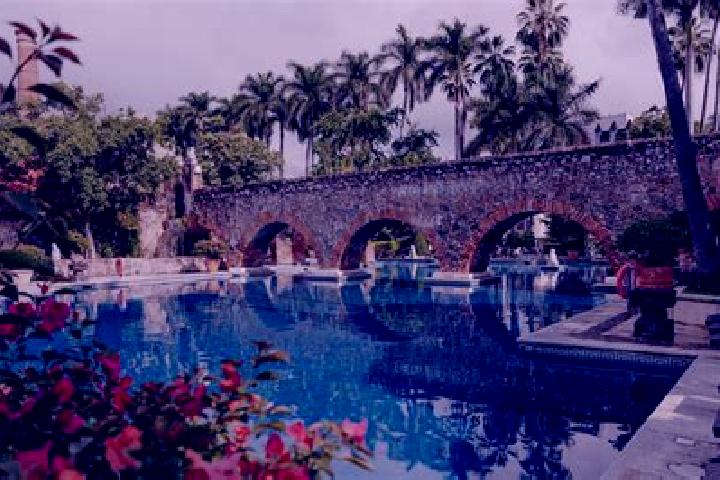 Hazel, 20 — Escort in Timul, Mexico