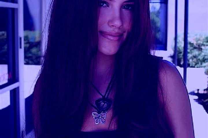Hazel, 21, a auburn dark-eyed mediterranean companion based in Calvizzano. Offering Duos, Girlfriend Experience, GFE, Roleplay. Available for incall and outc...