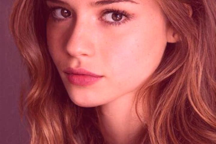 Hazel, 21, a chestnut blue-eyed latina companion based in Yongqin. Offering Massage, Erotic Massage, A-Level. Available for incall and outcall, day and eveni...