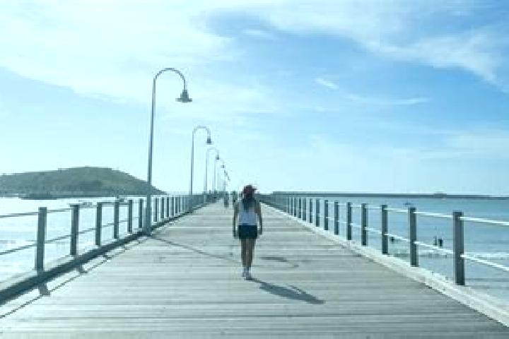 Hazel, 21 — Escort in Blackburn, Australia